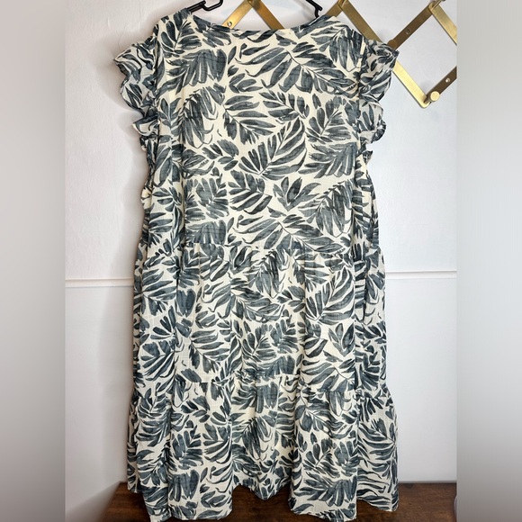 Hayden Los Angeles Botanical Ruffled Plus Size 2XL Dress - Picture 6 of 9